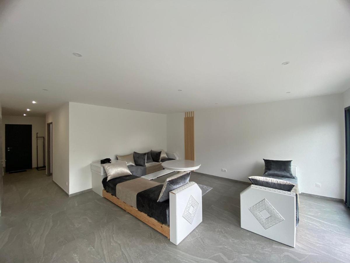Maison Moderne Is-sur-Tille Exterior photo